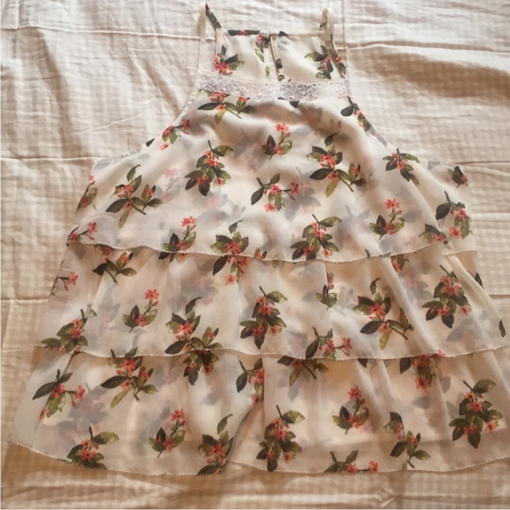 Flower Summer top white and red - Picture 10 of 16